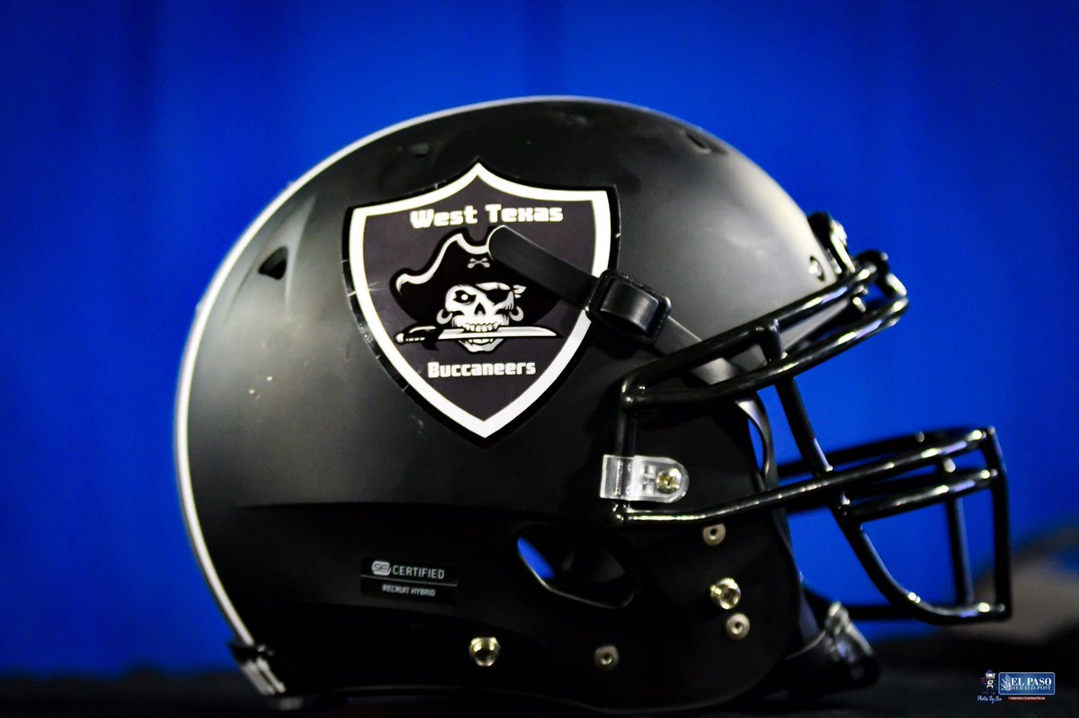 Photos_ByAce's tweet photo. There’s a new Arena Football Team in Town. Say hello to the @west_texas_buccaneers the newest team in the American Arena League (@AALFootball ) was announced today at the @ElPasoColiseum , check out @epheraldpost for more info ! #losphotogs #epheraldpost #cityofthe915 https://t.co/PdDWZsBiHm