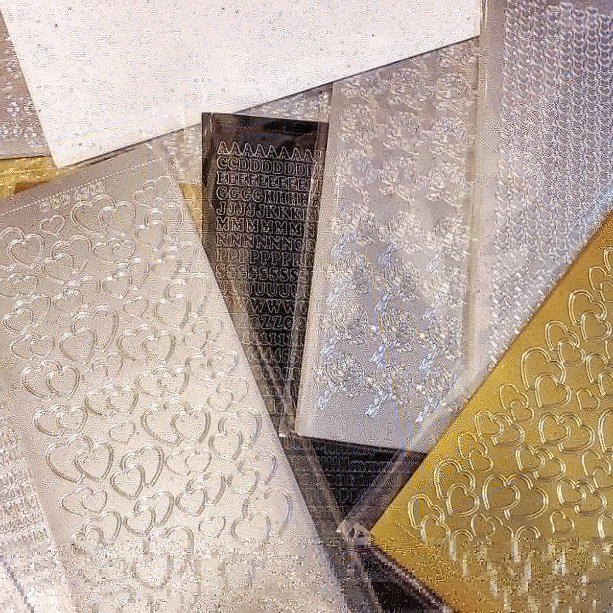 www_hwayang's tweet image. RT 이벤트
rt 해주신 두 분 추첨하여 폴꾸에 유용한 스티커 3장 (디자인 랜덤) 보내드려요🍀 
후기 사진 보내주실 수 있는 분만 참여해주세요🖤  

건대 입구 소품샵 어떻게든되겠지www