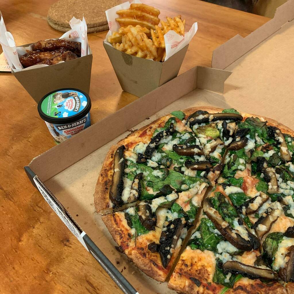 MyGoodnessMelb's tweet photo. 👨‍👧‍👦 Wishing everyone a Happy Father’s Day tomorrow! 
🛵 Grab your family a feast on our website, app or UberEats.
📷: @paintpastels https://t.co/qCCdRqaeJz https://t.co/yrjbel3fou