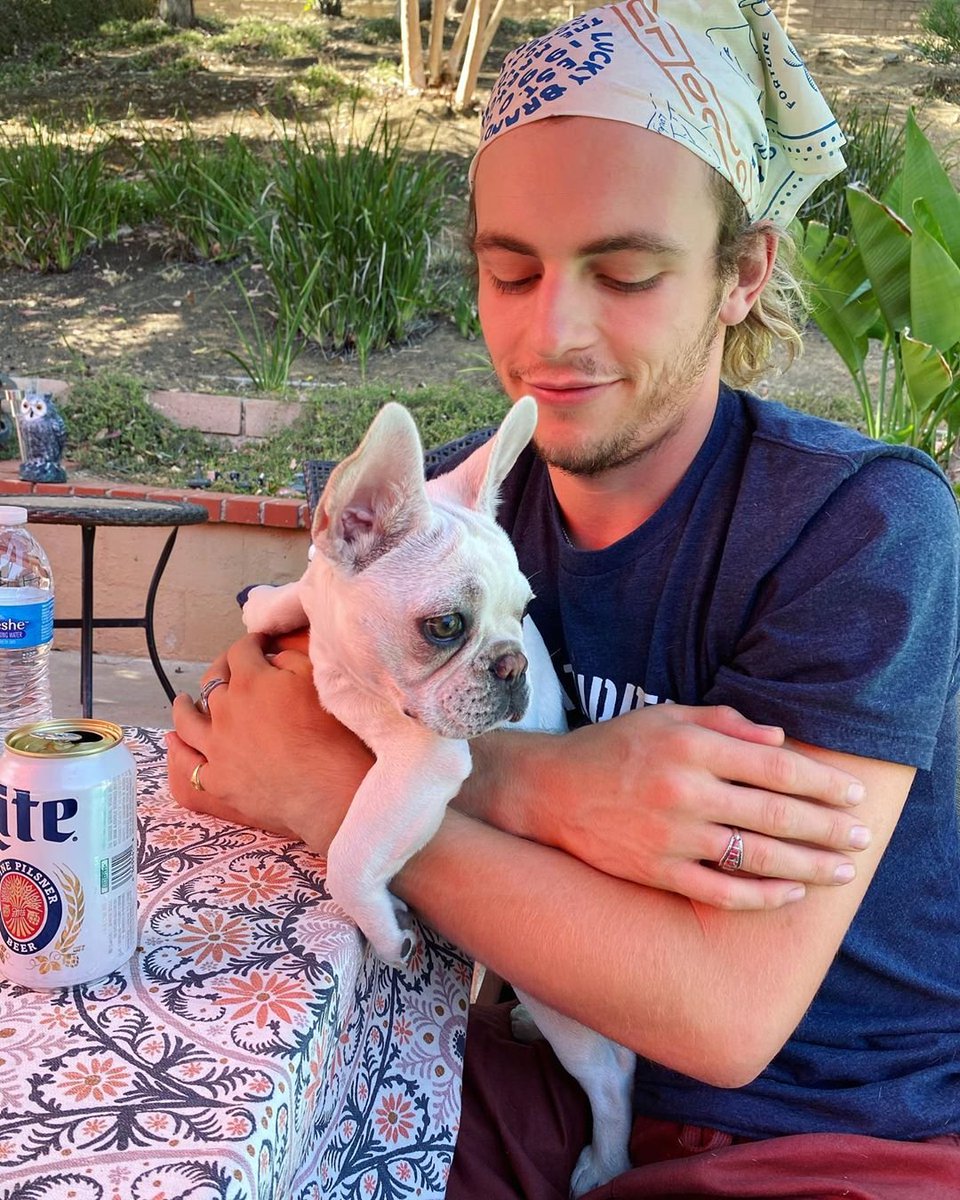 RossLPortugal's tweet image. Stormie via Instagram.