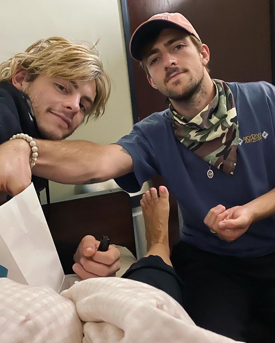 RossLPortugal's tweet image. Stormie via Instagram.