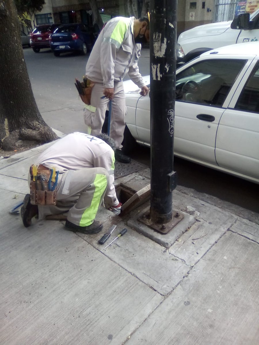 AlcCuauhtemocMx's tweet photo. Esta semana le dimos #ConTodoAlBarrio a la colonia #SantaMaríaLaRibera, mejoramos las calles de la #Cuauhtémoc para brindar seguridad a las vecinas y los vecinos de nuestra demarcación. https://t.co/kum6E4QeYP