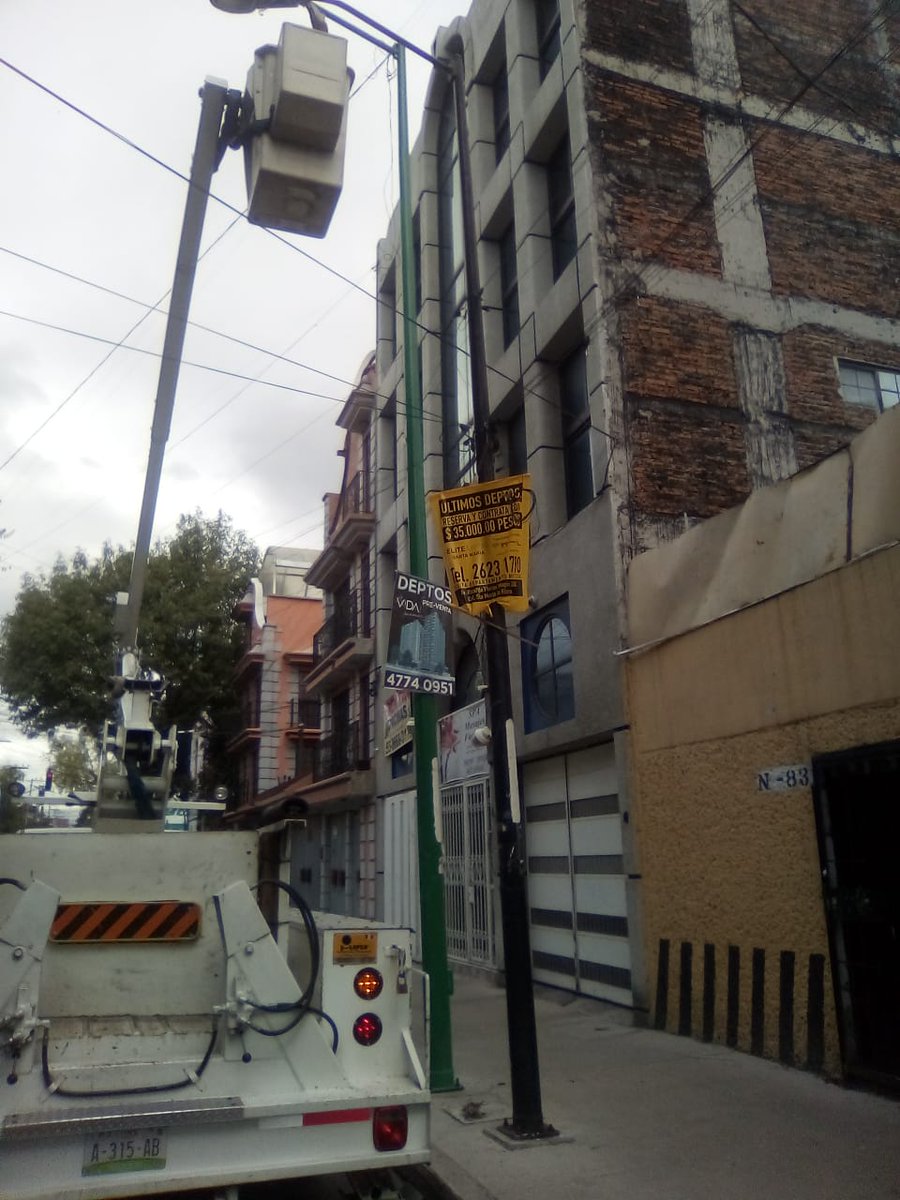 AlcCuauhtemocMx's tweet photo. Esta semana le dimos #ConTodoAlBarrio a la colonia #SantaMaríaLaRibera, mejoramos las calles de la #Cuauhtémoc para brindar seguridad a las vecinas y los vecinos de nuestra demarcación. https://t.co/kum6E4QeYP