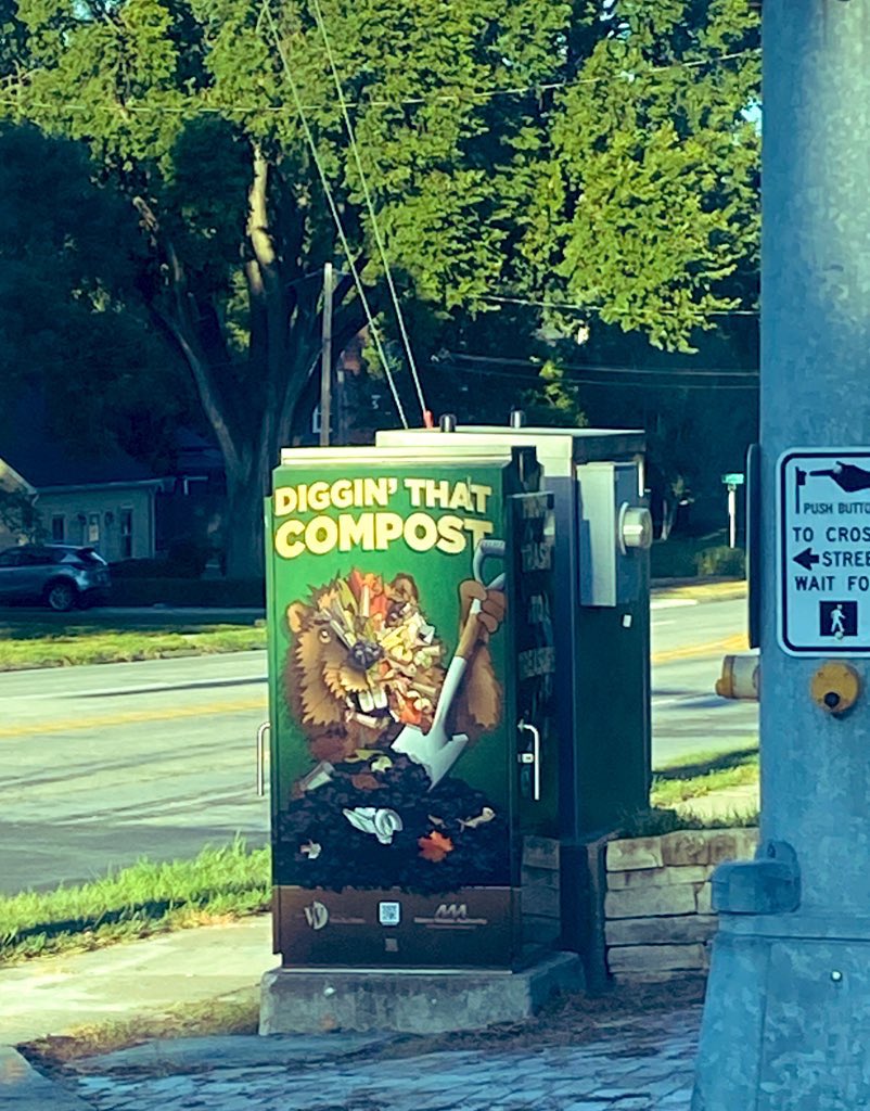 Ecodawgs's tweet photo. Saw this today in WDM IA! What a great way to help the environment! 😁😁 https://t.co/YqvgZdl2R2