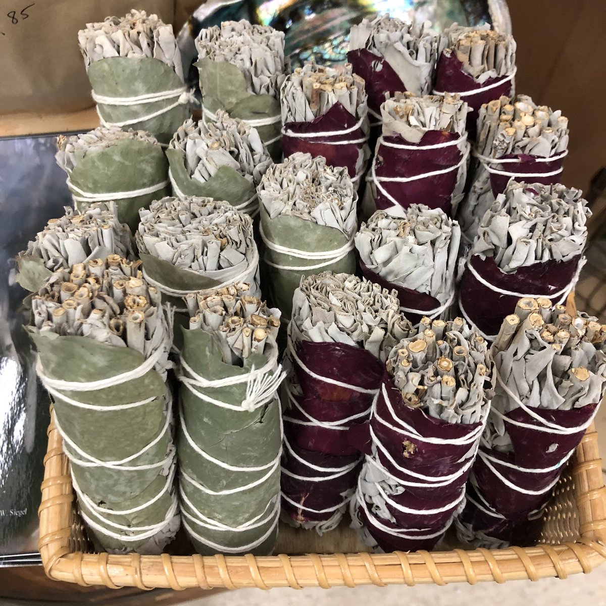 wisdom_ages's tweet photo. #Sage! ✨ #Sweetgrass! ✨ #Cedar! ✨ #PaloSanto! ✨ Sage & #Eucalyptus! ✨ Sage & #Rose #Petals! 😍😍
#whitesage #smudging #smudge #gosmudgeyourself #spiritual #spirituality #NativeAmerican #incense #healing https://t.co/0UZrbRYA17