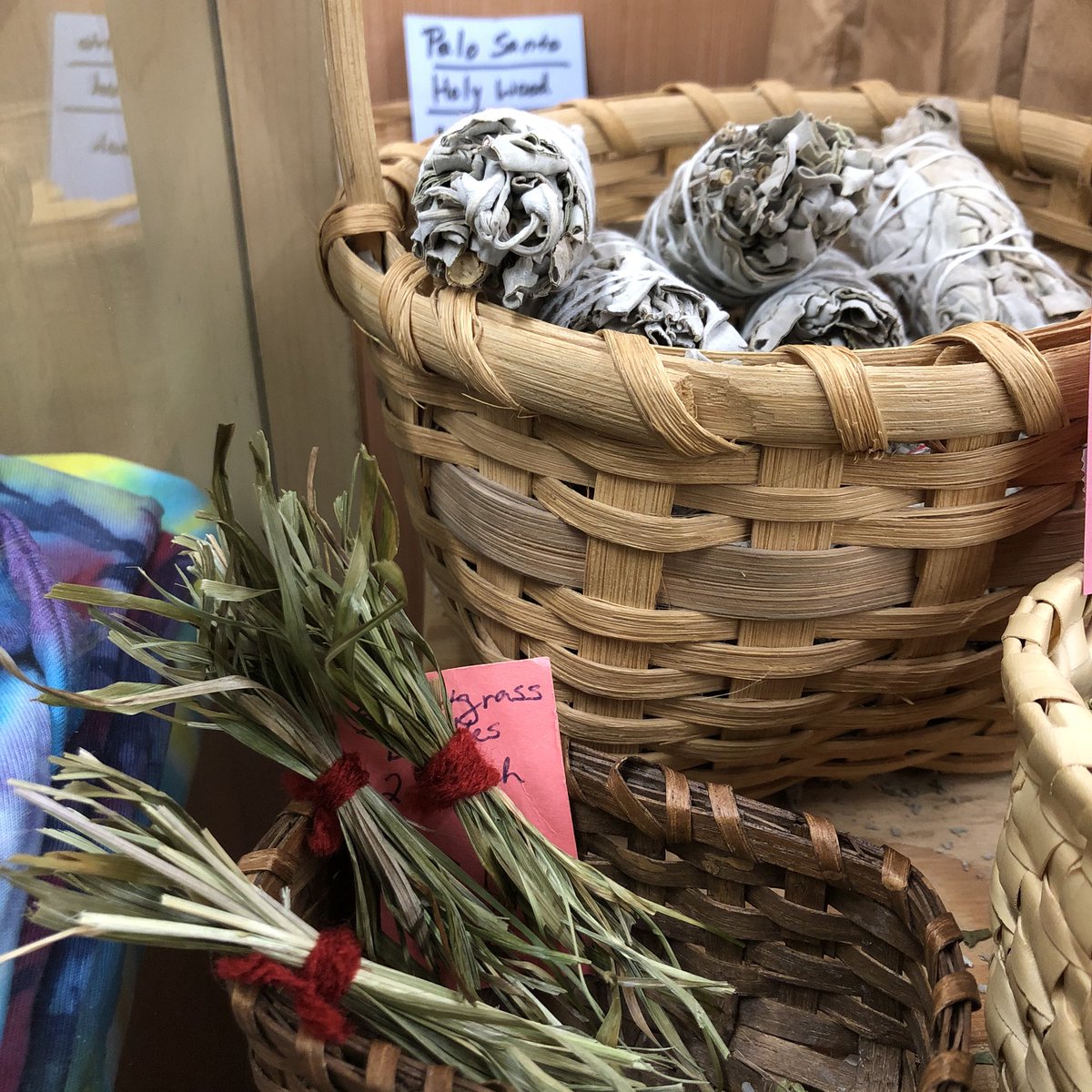 wisdom_ages's tweet photo. #Sage! ✨ #Sweetgrass! ✨ #Cedar! ✨ #PaloSanto! ✨ Sage & #Eucalyptus! ✨ Sage & #Rose #Petals! 😍😍
#whitesage #smudging #smudge #gosmudgeyourself #spiritual #spirituality #NativeAmerican #incense #healing https://t.co/0UZrbRYA17