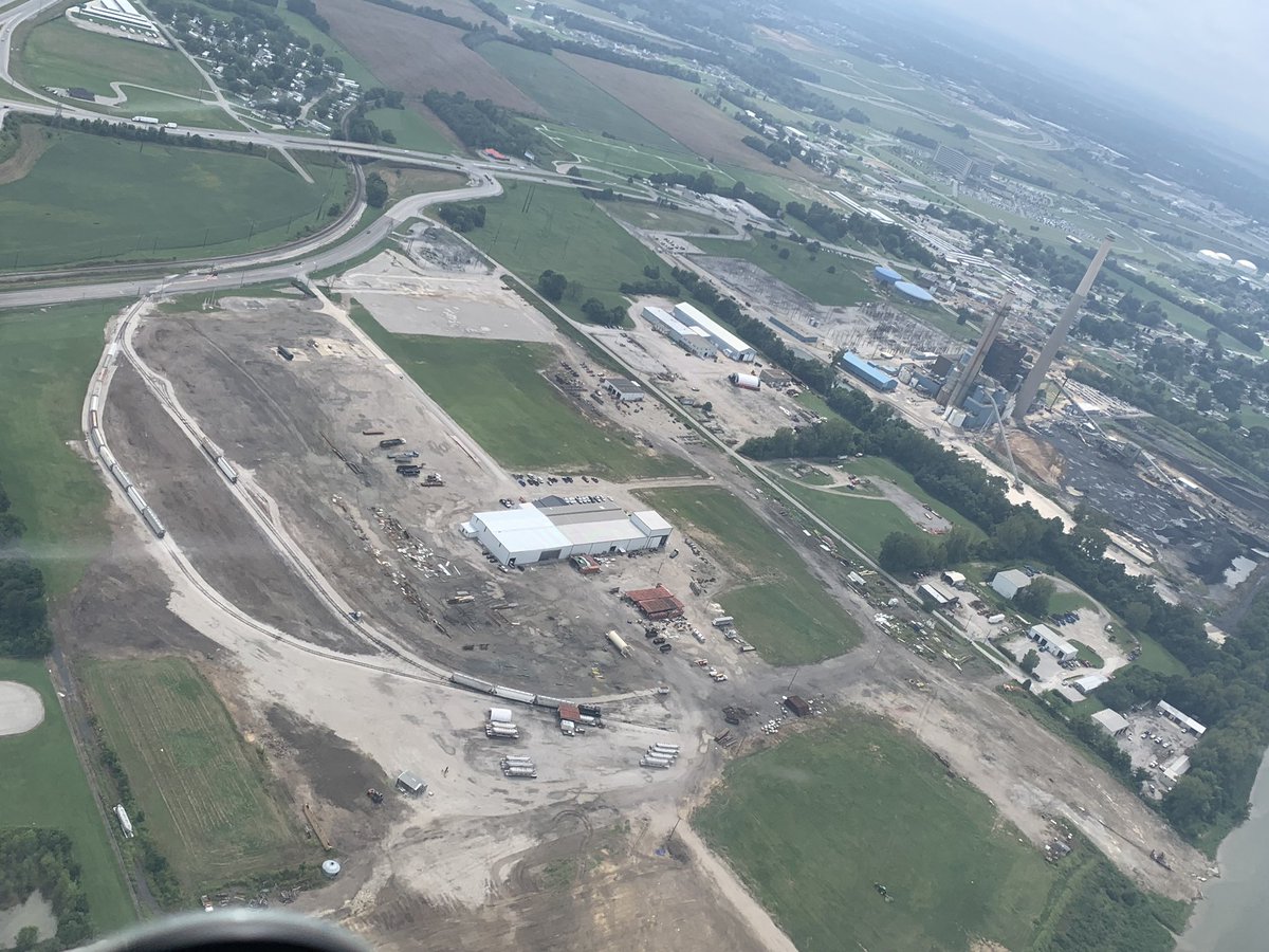CastlenSteel's tweet photo. In addition to our fabrication and contracting services, Castlen Steel has a vast, all-inclusive transloading facility. We are served by CSX with authorization for 50 railcars at a time. We offer certified scales and switching that is provided by our own locomotive. https://t.co/IkK00otn1n