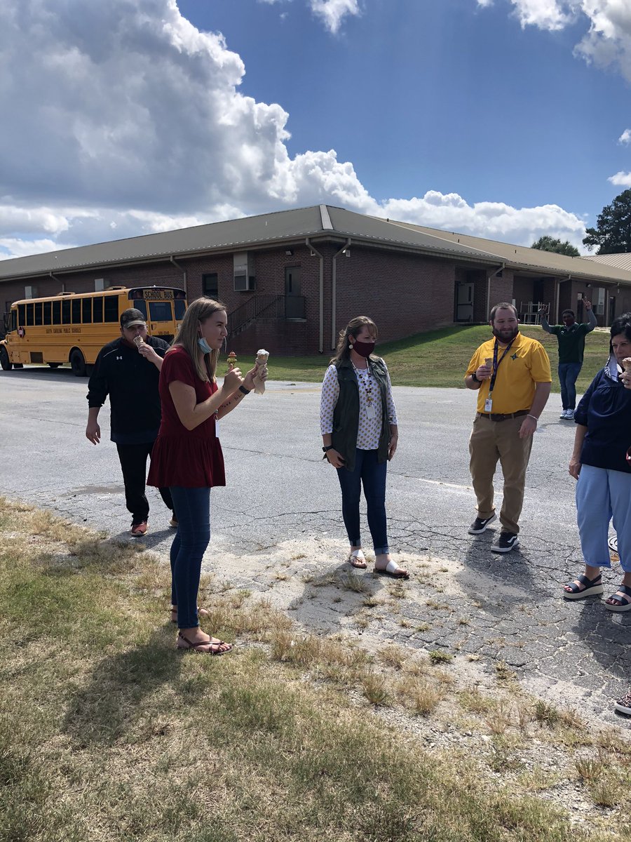 HickoryTavernSchool tweet media