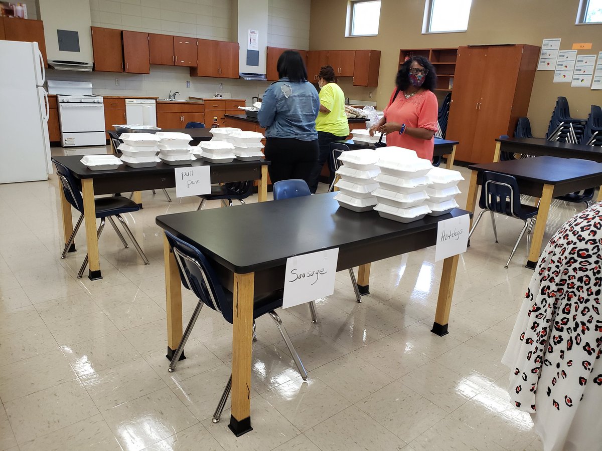 We truly have the best principal! Our entire staff has been in overdrive preparing for Tuesday's virtual opening. Yet, she (Janice Sharpe) stayed up all night cooking for her staff of 110+ as a token of her appreciation. #stallionstrong  #vipproud #cultureandclimatematters