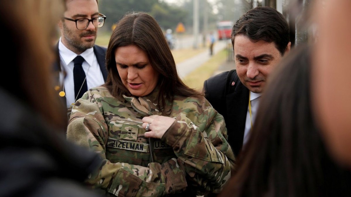bonaevolentatis's tweet photo. .@PressSec just a reminder that the Trump Administration, from top to bottom, regards the military as a carnival ride and photo opportunity prop. Here, your predecessor plays โArmy Dress Upโ, while on a visit to the Republic of Korea.
#PropagandaHack https://t.co/wNtslNhrkz