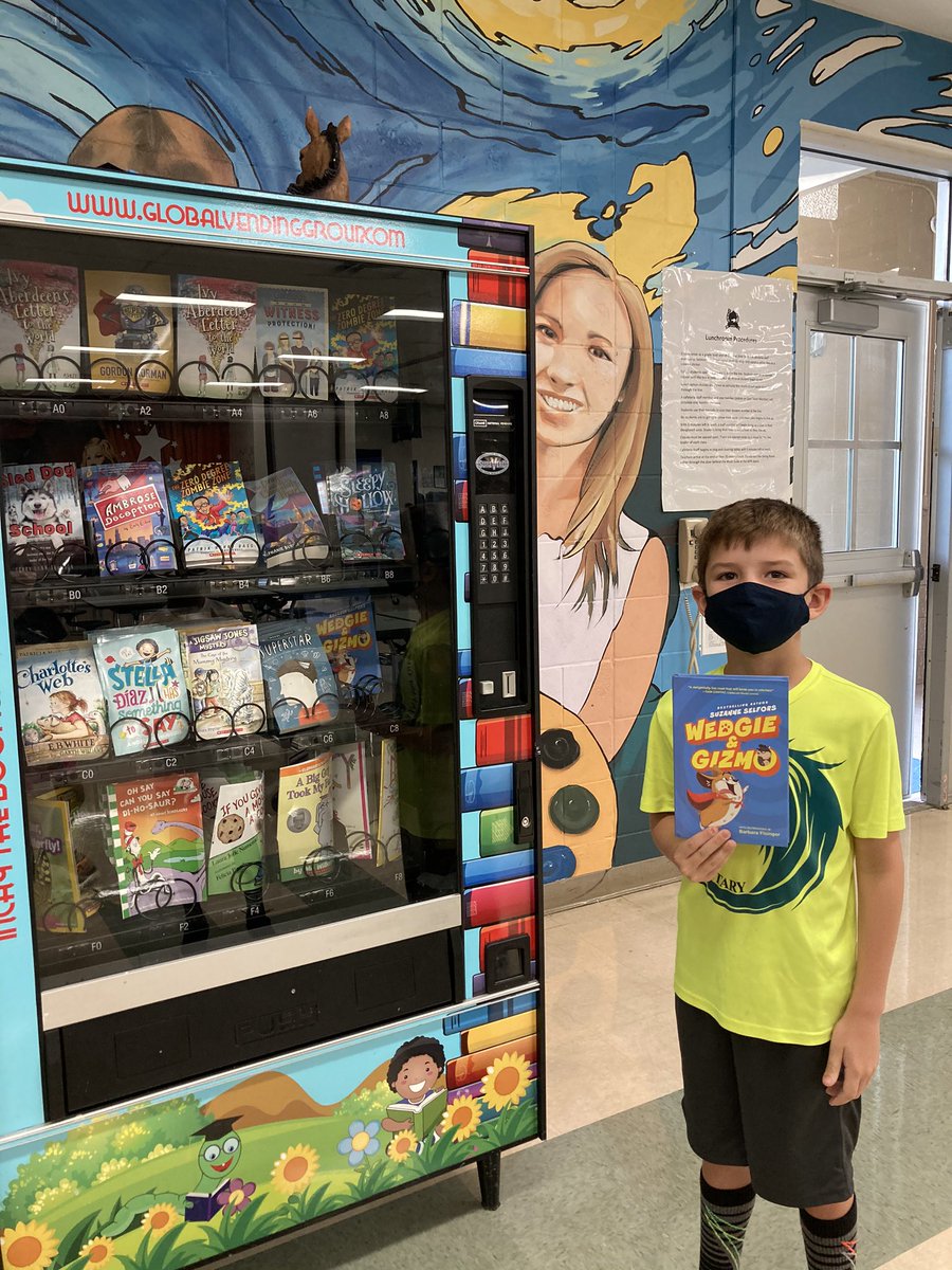 MaryBryantElem's tweet photo. These Feel Good Friday Prize Winners loved selecting their book from the Book Vending Machine this morning! #TeamBryant #allinforthewin @elisesuarez @SteveCona @HillsboroughSch https://t.co/CgodUK5BSL
