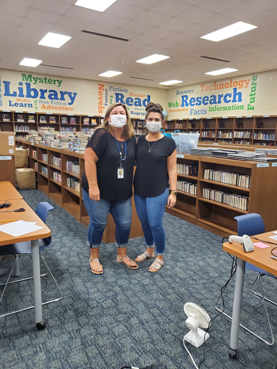 mjpitchf's tweet photo. When your TTL shows up for Chromebook Distribution and you match...even our shoes are the same pattern! ❤ @morgan_wicker https://t.co/IsF9DxtIr9