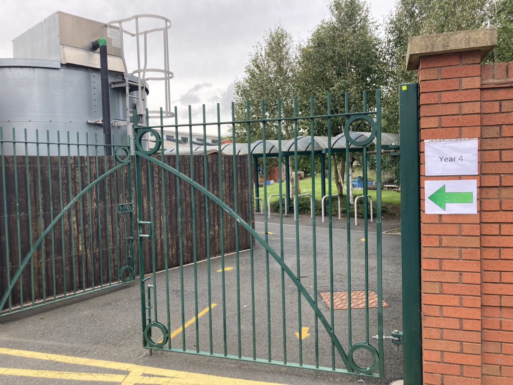 FibParkAcademy's tweet photo. We can’t wait to welcome the children back to school on Monday! Please arrive BETWEEN 8:35am and 8:55am. Staff will be available to direct you. 
Reception/Year 1, 2 &amp; 3: Main gate
Year 4: Side gate
Year 5: Drop off area outside Yr5 doors
Year 6: Drop off outside Yr 6 entrance https://t.co/mALI66lnR0