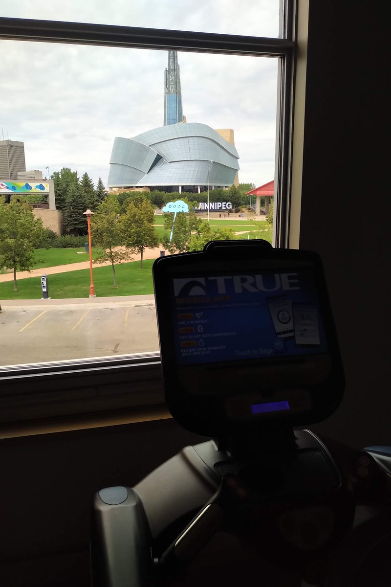 JeremyDBradley's tweet photo. A #workout room with a view in #Winnipeg
Checking out the #gym facilities at @InnAttheForks during my #staycation
#InnWPG #hotels #WinnipegBusiness https://t.co/trhYvKgVoG