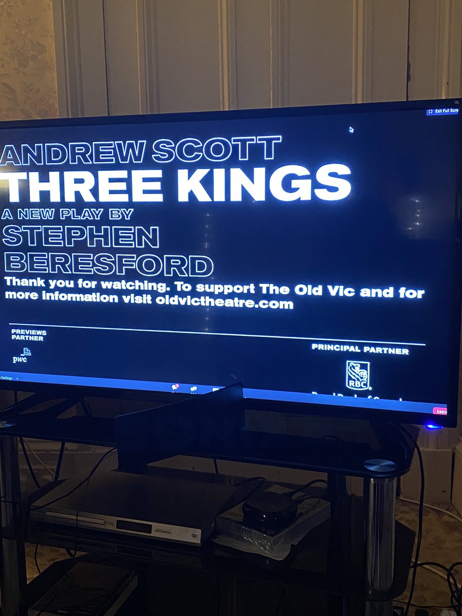 LizzyDarley's tweet photo. We gave a tear filled standing ovation 😭 @oldvictheatre #threekings https://t.co/qWBC1t8ahB