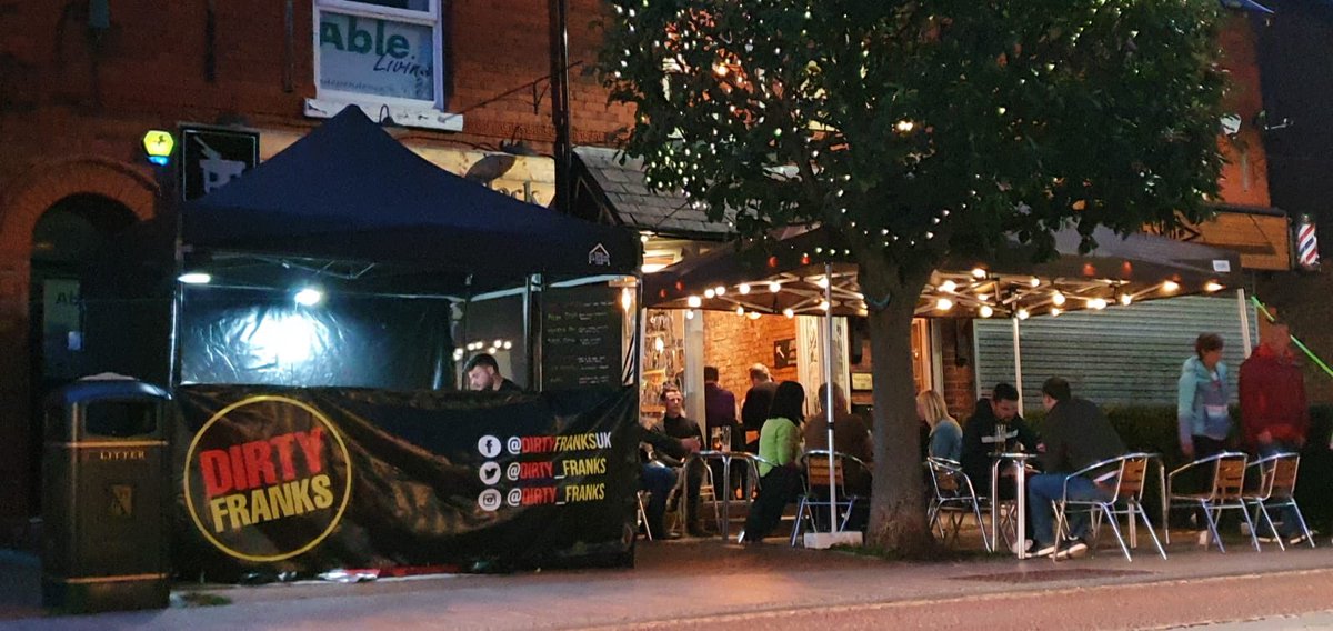 We’re slingin’ our dogs all weekend at <a href="/fluteandfirkin/">Flute & Firkin</a>  . Great bar in Poynton #supportyourlocal #eatdirty #streetfood #poynton