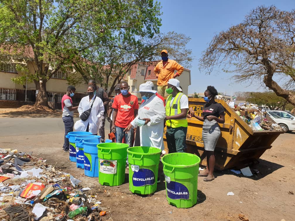 AyiccZim's tweet photo. To us its more than just taking pictures actual work on the ground.
Let this be the beginning of sustainable solutions to #waste we can do more

#fridaycleanup https://t.co/4DSlmQc2ae