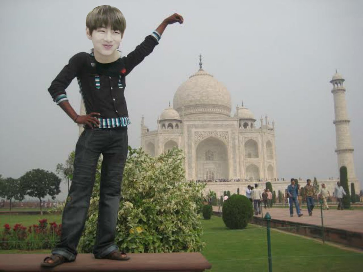 Taehyung visiting Taj Mahal 