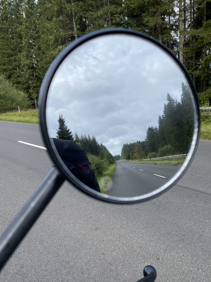 jackfowler1's tweet image. 300+ miles done today on my @royalenfield to replicate what should have been 8 laps of racing at the @ManxGrandPrix for the #ManxGP2020Celebration. Amazing work @Jim_Hunter_MGP and everyone who took part!