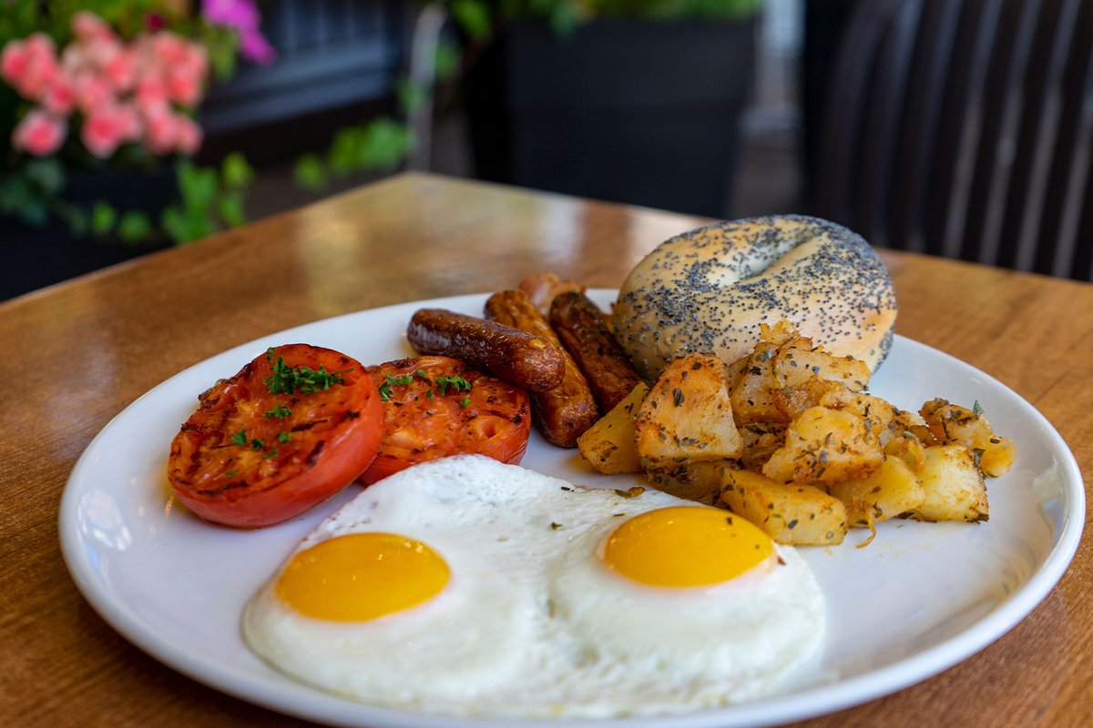 ByTheWayToronto's tweet photo. BTW we're serving delicious brunch this Labour Day weekend from 10 a.m. to 4 p.m.! Sat to Mon, no reservations please. 

#brunchTO #longweekend #patioTO #eggsbenedict #eggsflorentine #omelettes #belgianwaffles #annex #bloorannex #explorebloorannex #dinelocal #takeoutTO #veganTO https://t.co/So91txKl3d