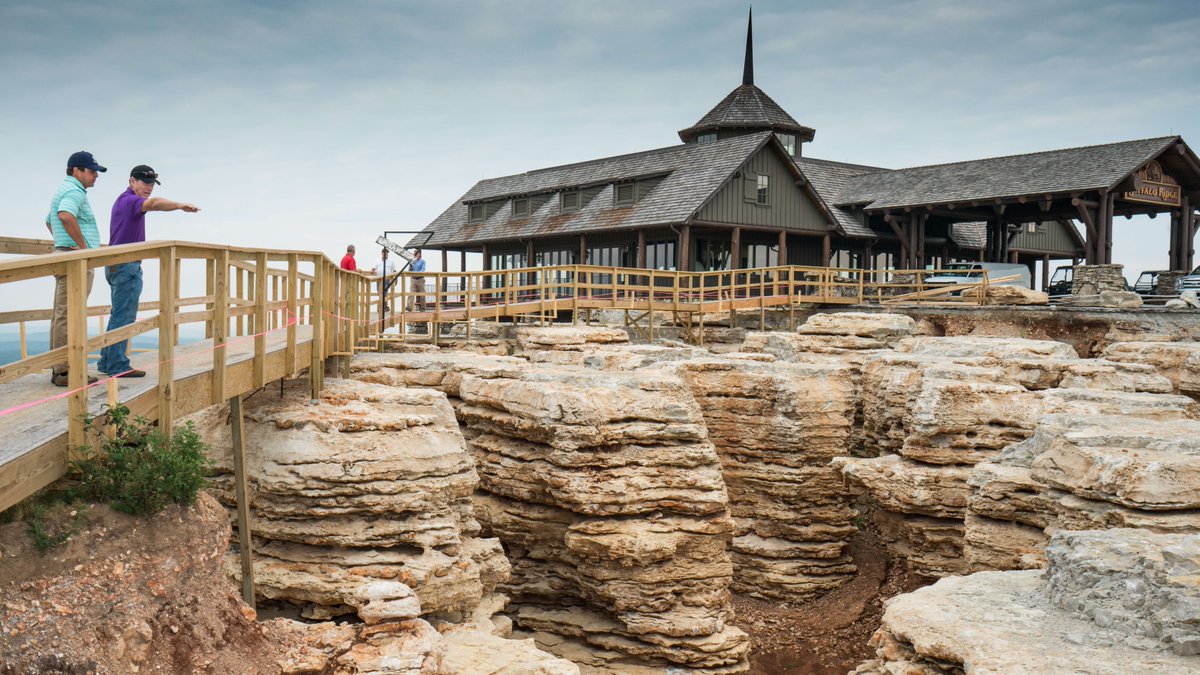 GolfBigCedar's tweet photo. Happy Birthday @TomWatsonPGA!  We are proud to honor your legacy with the Tom Watson Putting Course on #MountianTop! #BigCedarGolf https://t.co/IxHfGNEp61