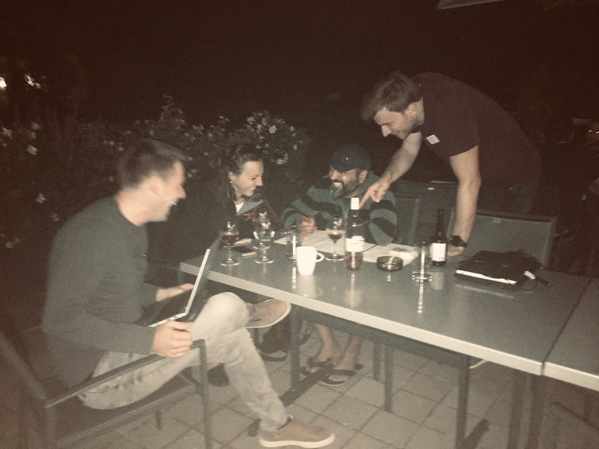 OpendataCH's tweet photo. Abendliche Workshop Stimmung an den #openfarming Hackdays! https://t.co/BpvJOSuvGl