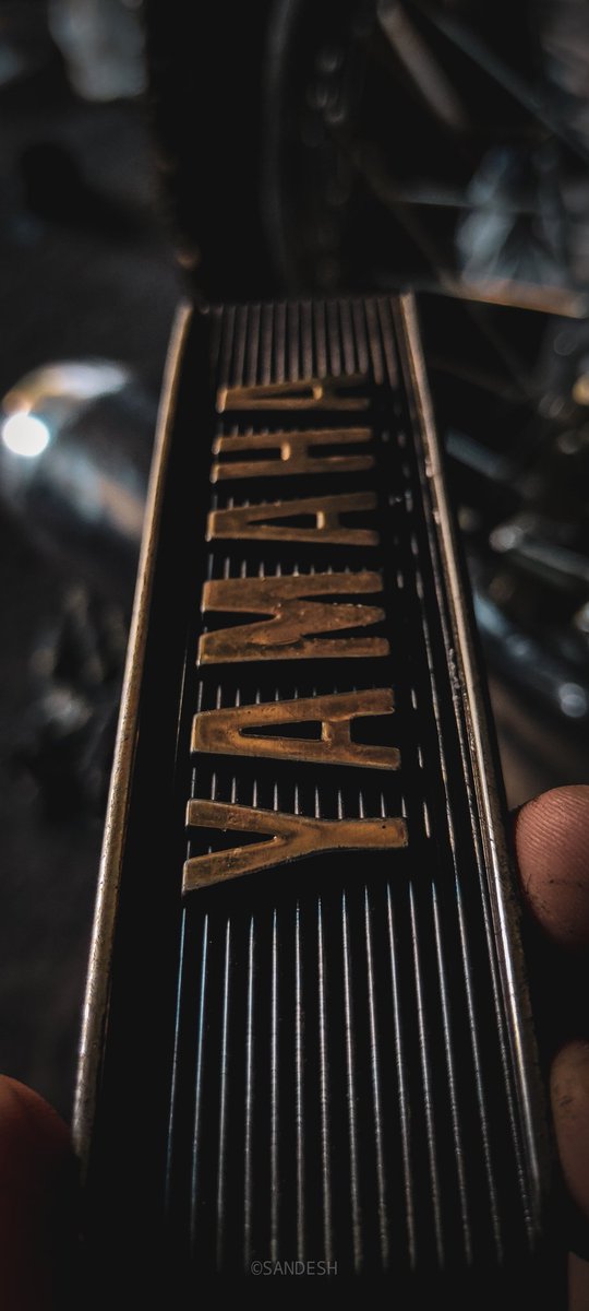 Wild_Spirit99's tweet photo. For Y A M A H A FAN BOISSS
Dring !!! Dring !!! Dreeee!!! 💨💨💨

#yamaharx135 #oneplusphotography #OnePlus7t #mobilephotographyindia #2stroke #yamahaindia #2strokelovers #rx135 #yamaha2stroke #YAMAHAIND https://t.co/aogxnZBLvz