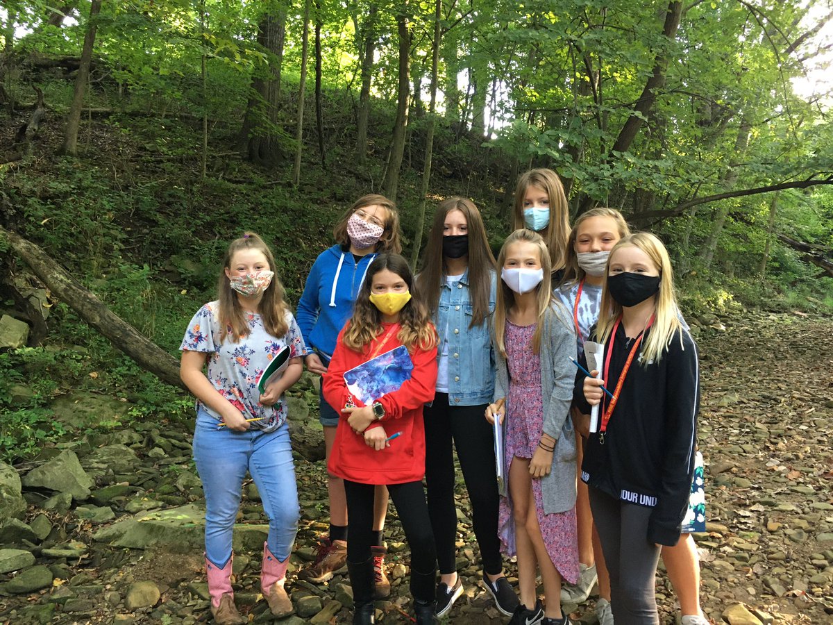 rhoge2013's tweet photo. Great day for 6th graders to practice making observations and inferences at our own Big Walnut Creek! #sciencerocks #bwisoh #whenarewegoingagain https://t.co/Eph4jo9en0