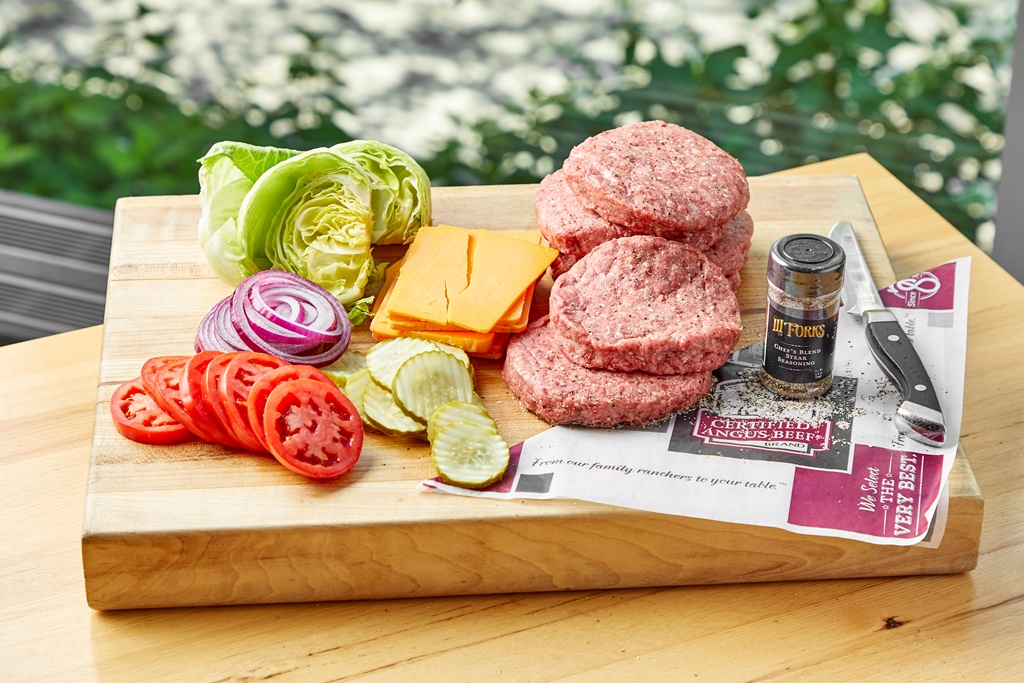 3ForksDallas's tweet photo. Our Backyard Burger Kits make grilling easy this Labor Day Weekend. Available thru Sunday! Order Online: https://t.co/LmpIhs8syE https://t.co/DL65w0xgZs