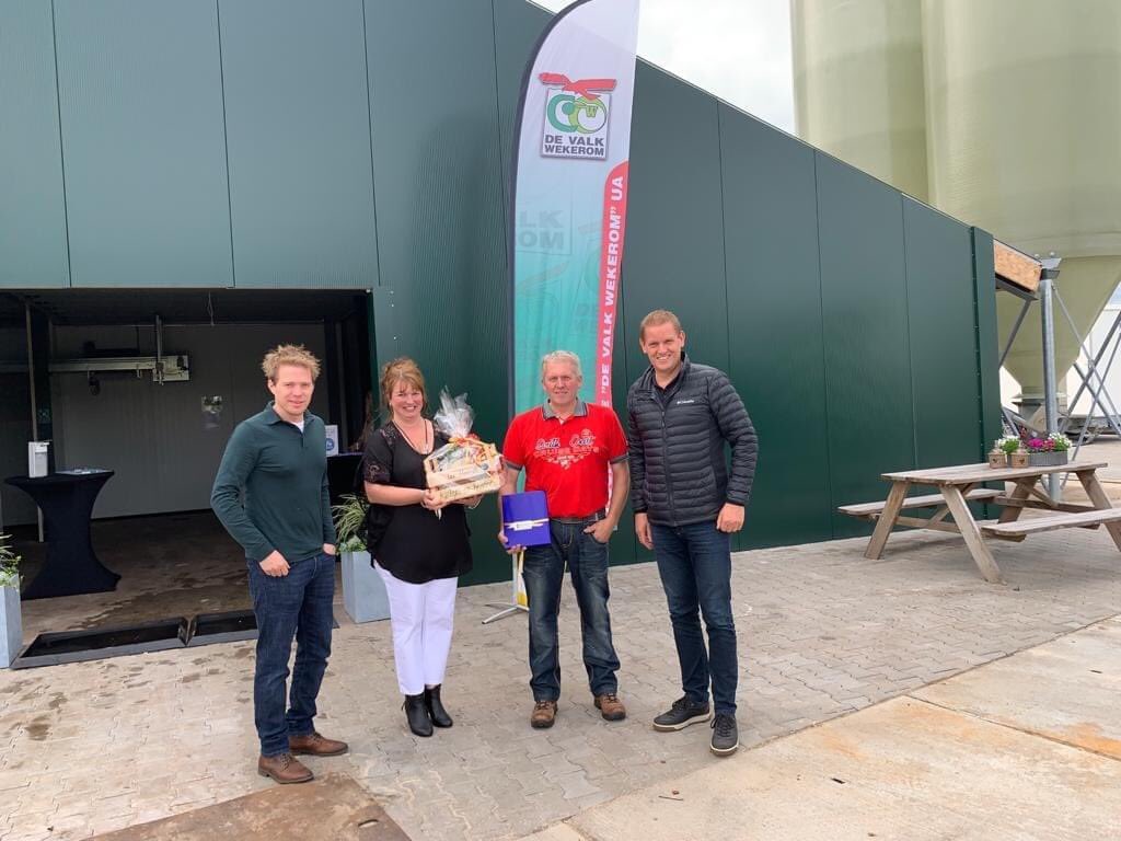 Vandaag open dag bij de familie Bloeming in Odoornerveen. 25 september komen de eerste hennen. Veel succes met de nieuwe stal!