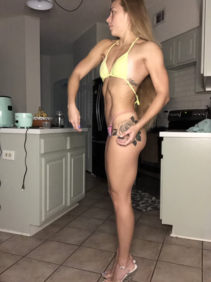 _cortney_4's tweet photo. About 7 weeks to go! It’s getting really real really fast 😳😬 #figurecompetitor #npc #gym #bodybuilding #preplife https://t.co/tYaVVaFXuJ