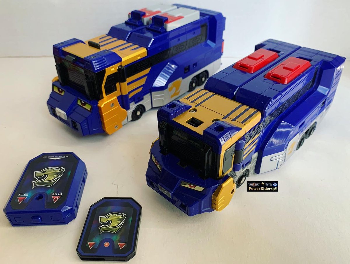 Powerriders98's tweet photo. Go-Onger: Engines/Power Rangers RPM Zords #goonger #engines #enginesoul #speedor #buson #bearrv #bearv #enginespeedor #enginebuson #enginebearrv #engineoh #powerrangers #powerrangersrpm #zords #zordattackvehicle #enginecell #eagleracer #lionhauler #bearcrawler #highoctanemegazord https://t.co/Lm2cKyLX5K