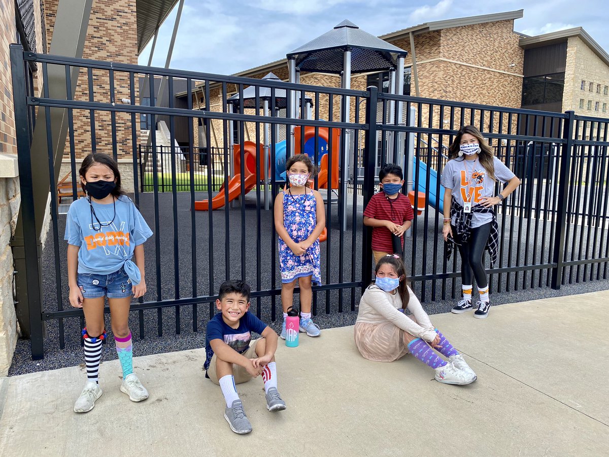 Daniela Fabela tweet media