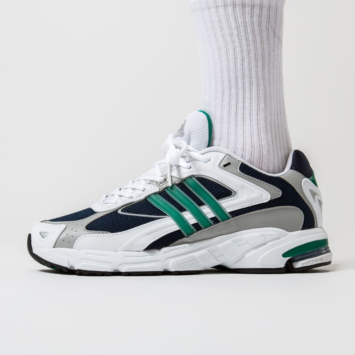 titoloshop's tweet photo. out of the archives ๐ the Adidas Consortium #ResponseCL will be soon be available in two retro colorways. Dropping g tonight online 0.00AM CEST
link โก๏ธ https://t.co/V4EEUK6e05
sizerun ๐๐ปโโ๏ธ UK 3.5 (36) - UK 11 (46)
๐ FW4440 and FW4442
#titoloSHOP
#adidas
#consortium https://t.co/KzztagBevT