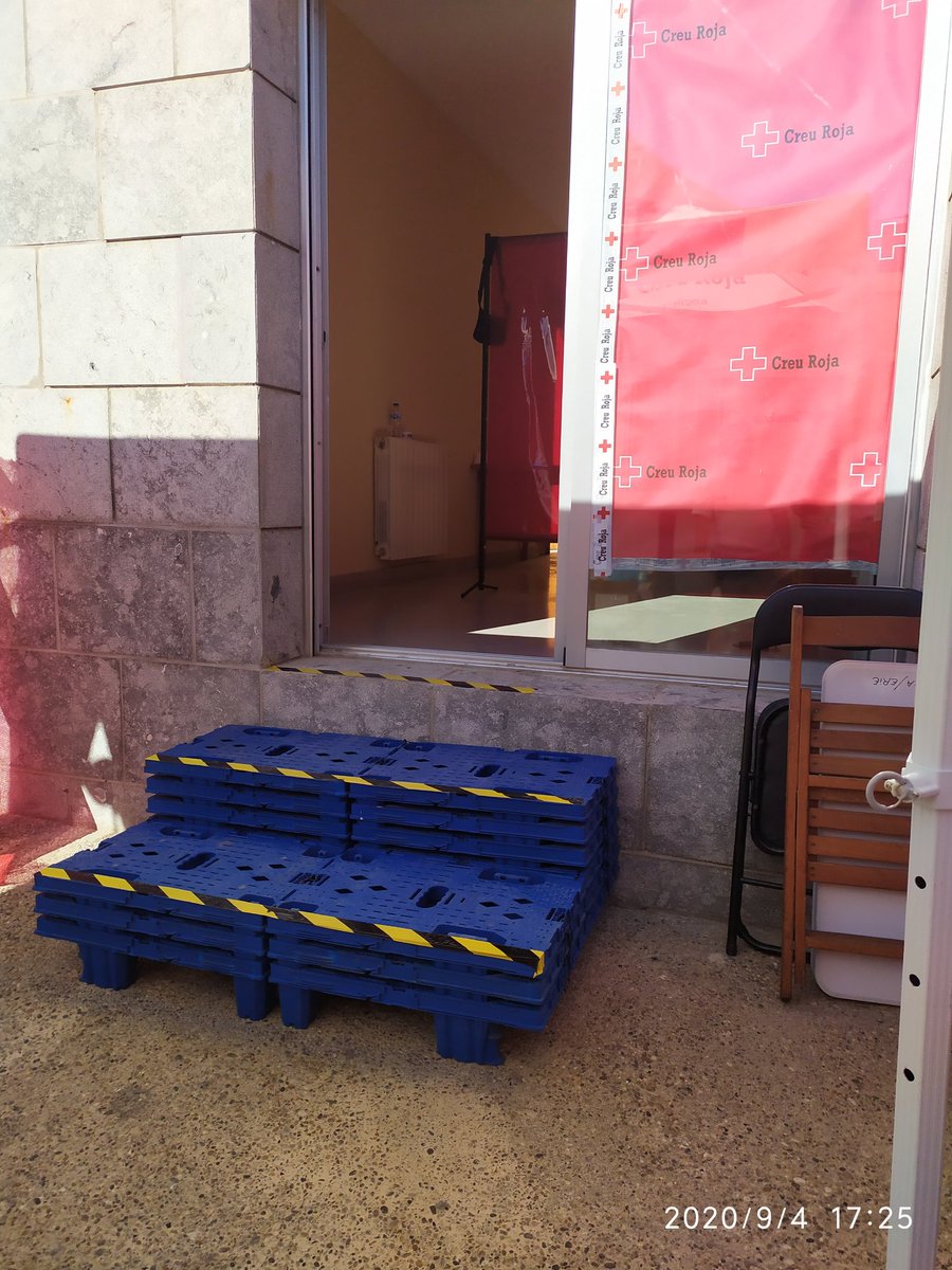 kram_112's tweet photo. Sempre #invention, #disseny, #fentcosesnoves, @albergprovisional #oportunitats Tot per un motiu! Sempre atent! #equip@CreuRojaTGN #equip@CreuRojaCAT.
Som un equip! Tots a una! #logistica per una sola finalitat. Treballar units! https://t.co/SuleKjAyXq