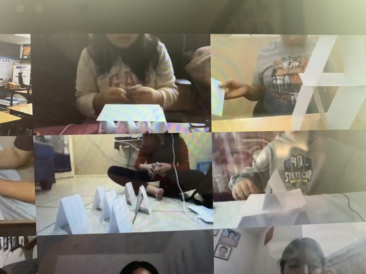 williamsroom14's tweet photo. What a fun way to end the week!       

Day 1 : Exploring the possibilities with index cards during synchronous learning. 
What can you do with index cards? 
SS: We can build towers, houses, bridges, ladders, school, mountain, city..
Stay tuned to what comes next...🤗 #hesdpride https://t.co/NMpcSOdfDM