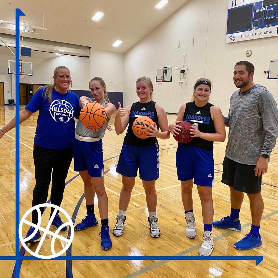 ChargersWBB's tweet image. First week of preseason! ✅ Pumped to be back on campus and back to work! Great first week, excited to see where the hard work can take us.⚡️🔥 #chargeup #hcwbb