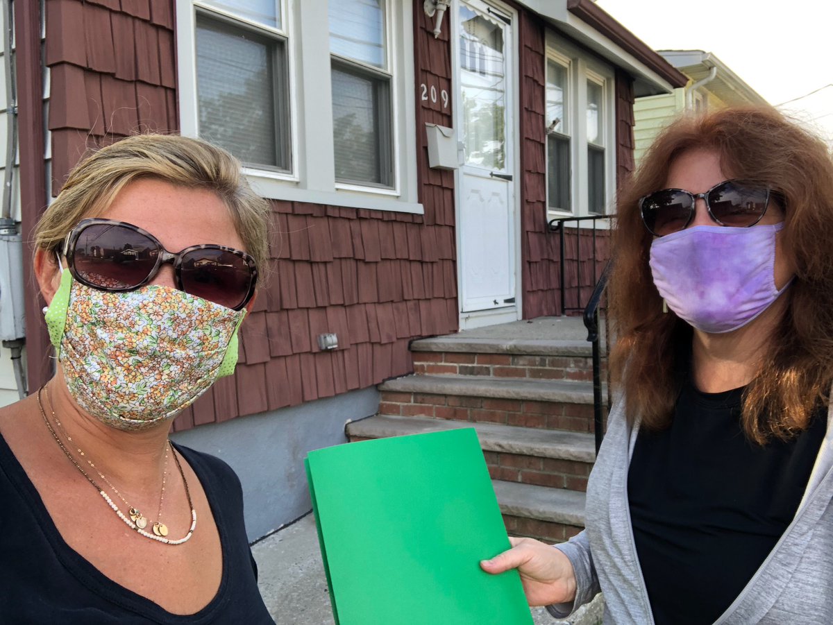 Delivering classwork/supplies to our students!  See you Tuesday!  <a href="/SEPTAOldBridge/">SEPTA of Old Bridge</a> <a href="/OB_Dougherty/">Christine Dougherty</a> <a href="/FazioSally/">Mrs. Fazio 💜</a>