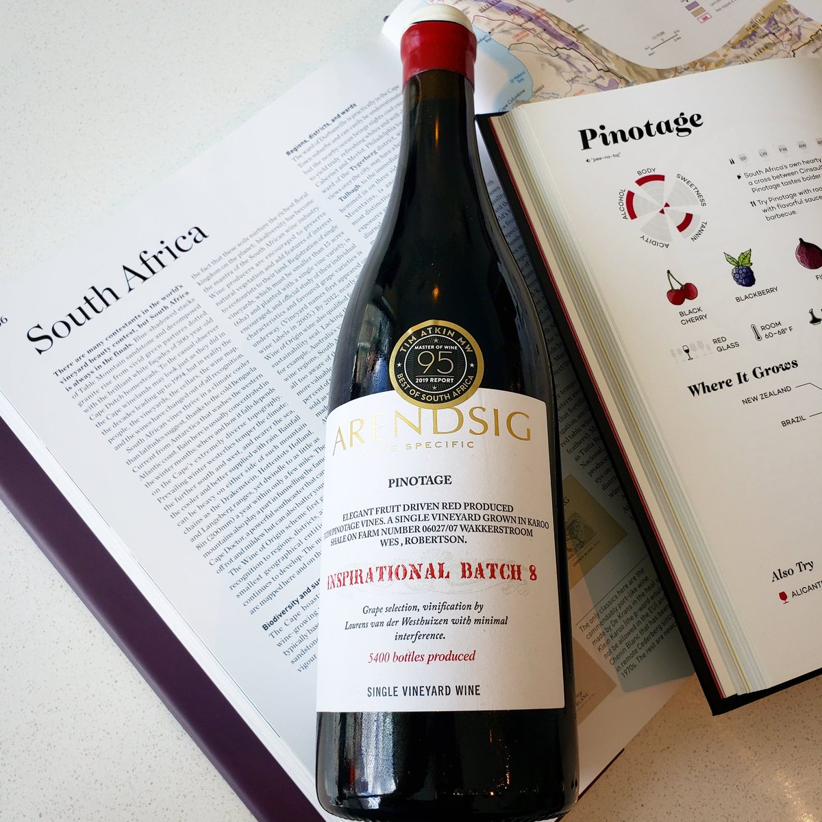 lusocape's tweet photo. @ArendsigWines Inspirational Batch 8 #Pinotage 2018 just launched @LCBO Vintages Classics - link in bio to 🛒 - $40/btl. Rated 95pts from Tim Atkin MW "elegant &amp; refined, with Pinot Noir-like grace, precision &amp; class with floral, spicy, raspberry + cherry fruit notes"
#savesawine https://t.co/F20QmPXNvS