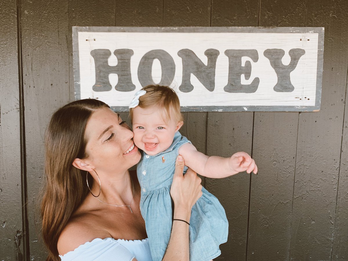 CourtCasey_'s tweet photo. 🍯✨ https://t.co/ZM5nG8fMHF