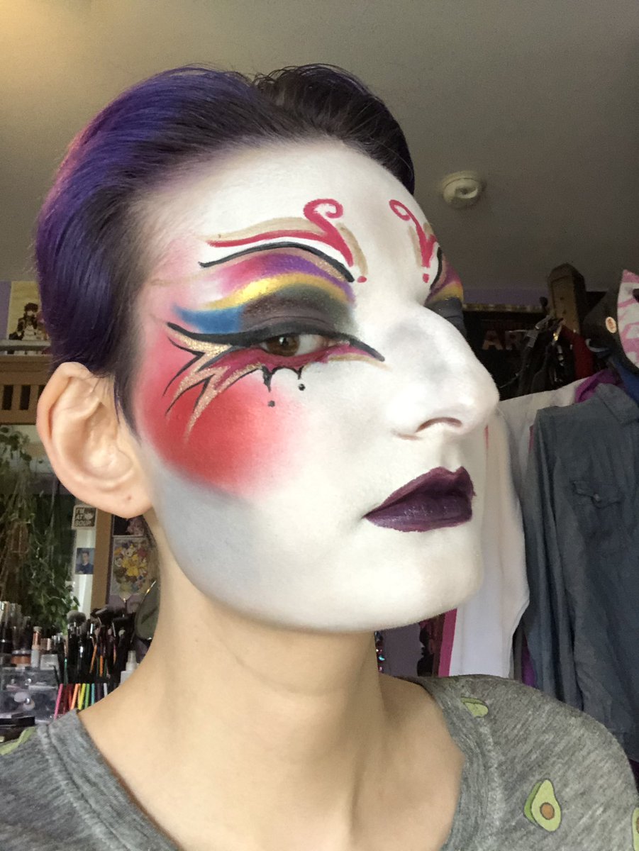 fullfringal's tweet photo. Some clowning around with my makeup 
Really fancy clowning around 
✨🤡🌌🌟🔥💚🖍🦷✨
#makeup #makeupoftheday #MakeupLook #makeuplooks #makeupfirstnegativitylast #creativemakeup #artmakeup #artisticmakeup #editorialmakeup #clownmakeup #makeupisart #makeupismypassion https://t.co/GPht7UpSKO