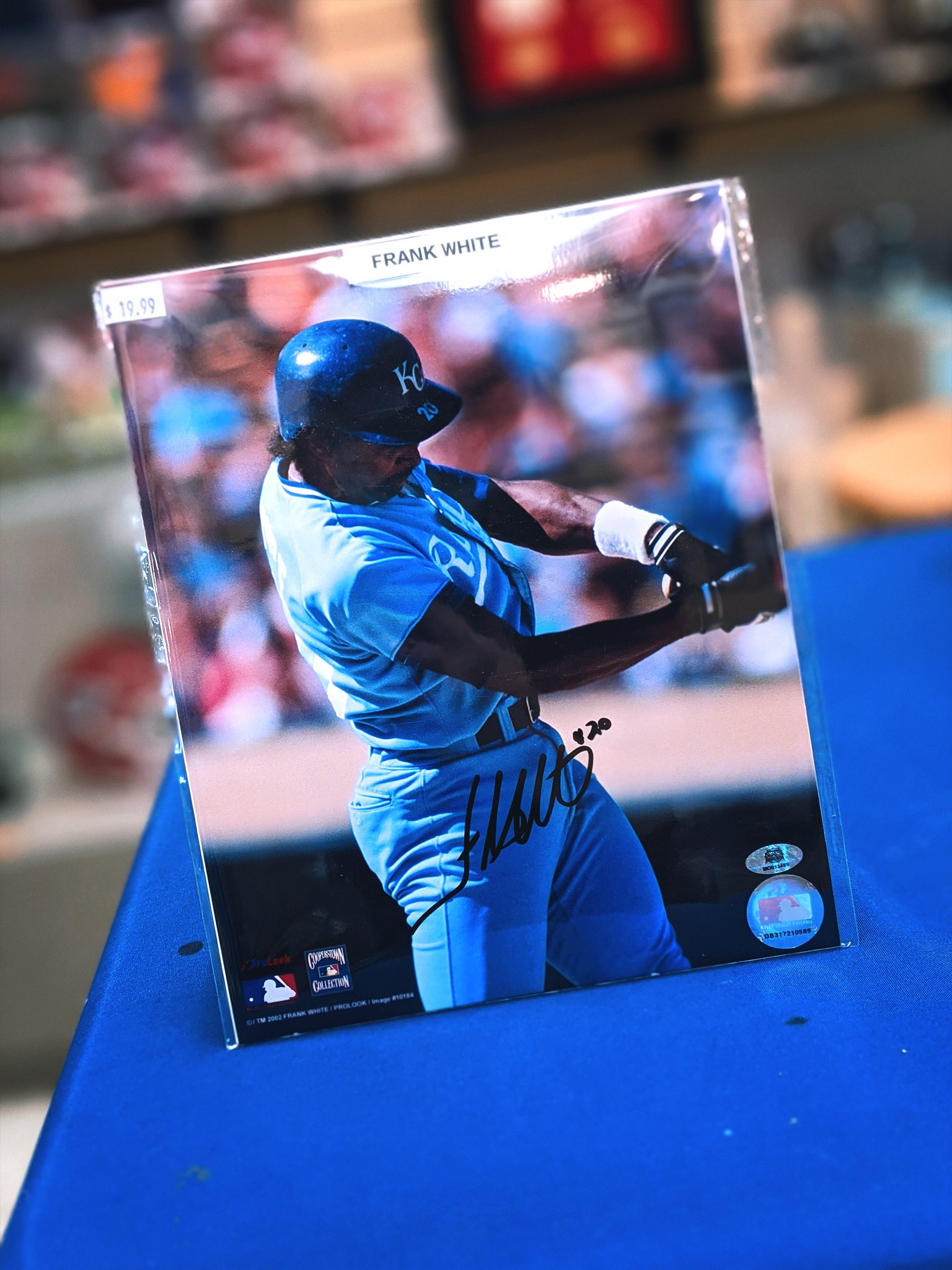 Happy birthday to Hall of Fame Royals player, Frank White!    