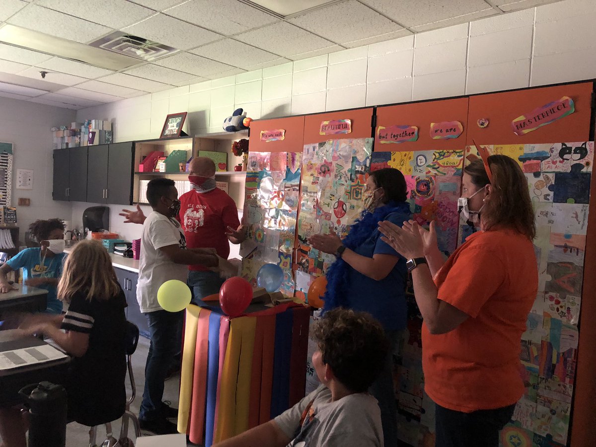 creid000's tweet photo. We couldn’t bring the students to the magic this year, so we brought the magic to them. Exciting day for 3rd grade and new students to pick their Houses @RossRockets https://t.co/ANbHCfMRaa
