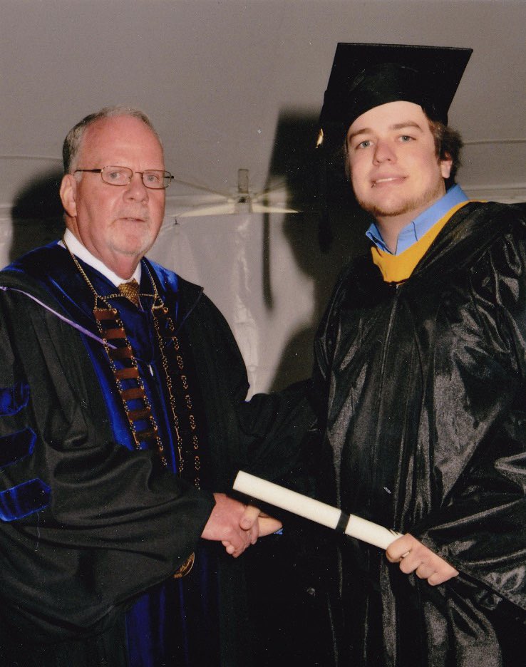 MaureenMaloney5's tweet photo. Matthew’s legacy of giving lives on through the MATTHEW DENICE MEMORIAL SCHOLARSHIP FUND.  

Congrats 2 the 3 newest recipients.  May u live ur life 2 the fullest just as Matthew did.  

Proud of the 19 scholarship awarded over the years.  @FraminghamU #FSU #LiveLife2TheFullest https://t.co/HteJOP5dIG