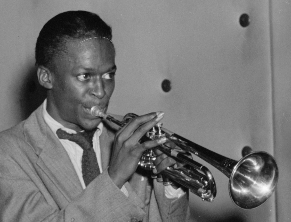 jazzdotorg's tweet photo. On this day in 1948, #MilesDavis debuted his nonet at New York's Royal Roost on Broadway, opening for #CountBasie. This material would eventually be released on Davis's "Birth of the Cool"; the historic live broadcast from the Royal Roost would also be released as "Cool Boppin'." https://t.co/ouTqSfu3lE