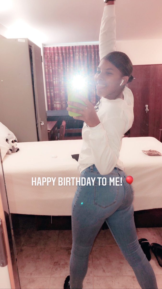 _WENNNN_'s tweet photo. Go shawty is your birthday 🎈🤩 https://t.co/D3qqHqDYj0