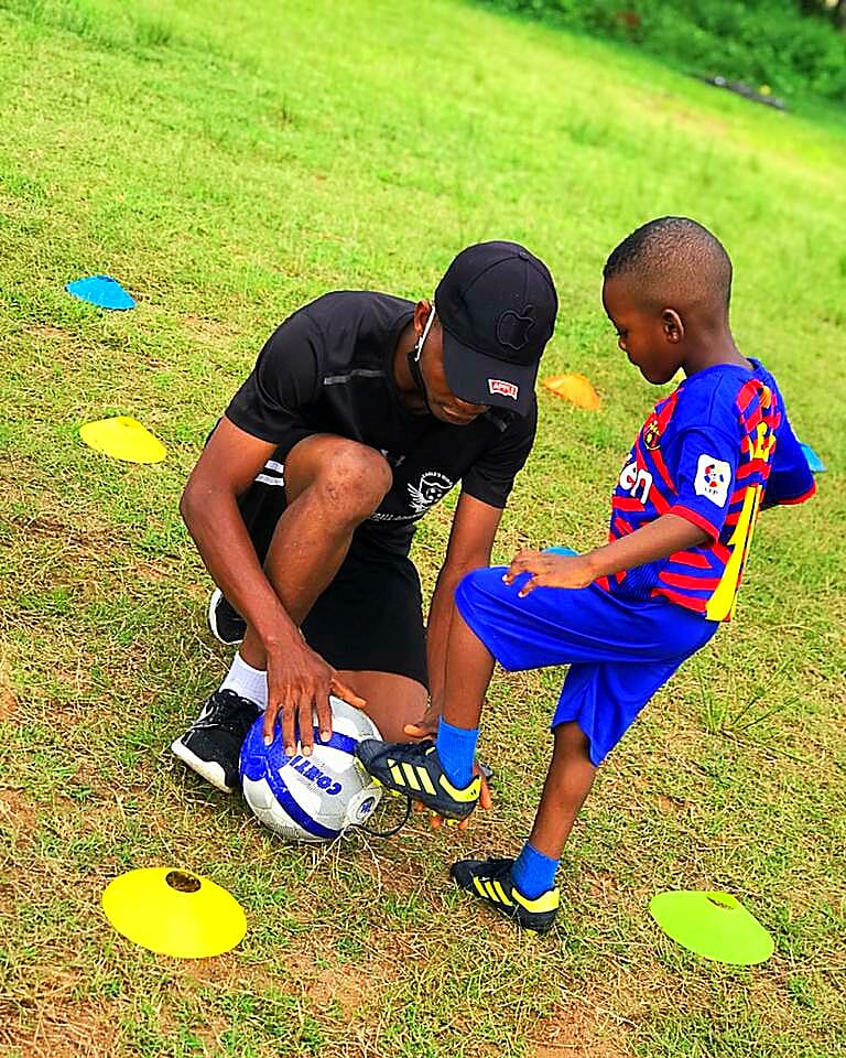 Eagles_wing_fa's tweet photo. 🦅😍🥰❤️
#eagles_wing_football_Academy
#EWFA
#kidssoccer
#kidssoccerclubsinabuja
#soccerteamsinabuja
#Socceracademy
#soccerclub
#earlyyears
#kidsoutdoorgames
#Abuja 
#Sportclub
#kidssoccerteam
#football
#footballacademy
#sportsclub
#passion
#Soccer
#sportsforkids
#weekend
#sports https://t.co/igPry0CqLZ