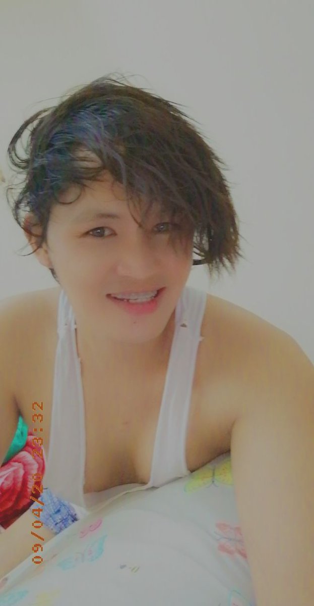 S0545321528's tweet photo. We can meet at salon if you want massage https://t.co/OoHw7RDdAa