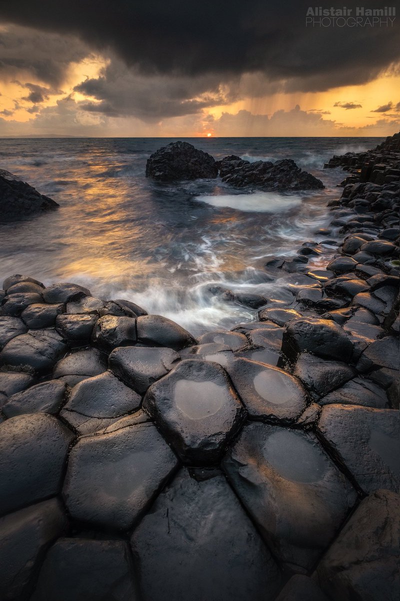 ahamillphotos's tweet photo. "Papa," said the little French boy as the family of tourists ran for cover from the shower at the Giant's  Causeway,  "il  pleut tojours!"

Yes, it rains a lot in NI. But when the conditions end up like this as a result, I for one don't really mind all that much. https://t.co/U8aTwm2Ao1