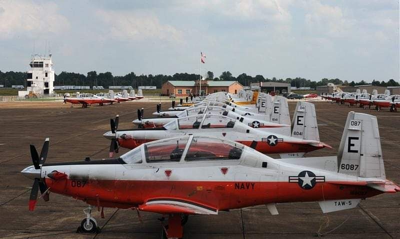 FLOANVirtual's tweet photo. #T6BSaturdayTraining ✈ Cada sábado nuestra #NovenaEscuadrillaVirtual 🇪🇸✈ celebra su #T6BSaturdayTraining, volando el #T6B "Texan II" ✈ de la #USNavy (#VT3 #RedKnights) en #NASWhitingField (#KNSE), en Milton, Florida 🇺🇸 https://t.co/NfoIlz5psw https://t.co/yTgygzFHMx